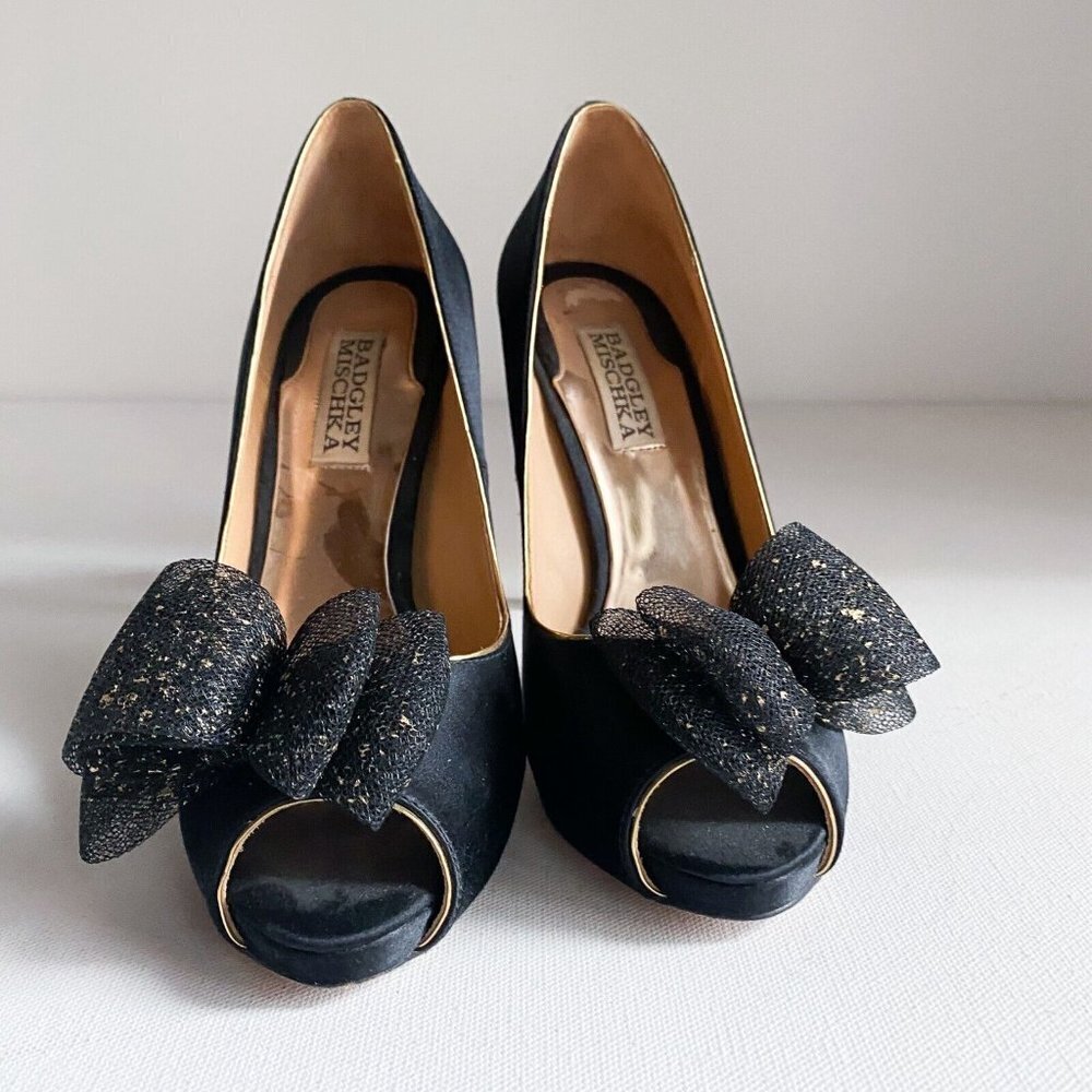 Badgley Mischka Black Satin Bow Detail Peep Toe Heels 6M - Picture 3 of 11